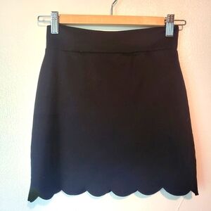 Charlotte Russe Medium black short scallop pencil skirt